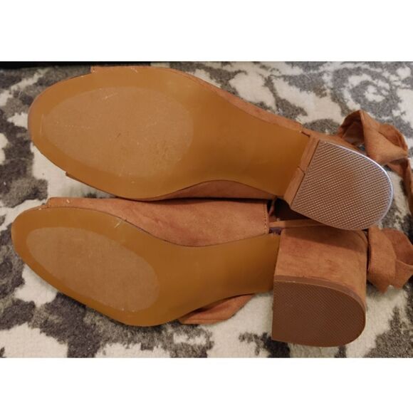 Women's Peep Toe Tie Back Shoe in size 8.5/9 EUC by JustFab - Picture 5 of 7